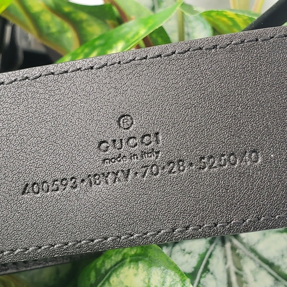 Gucci Black Leather Metal GG Logo Buckle AUTHENTIC 4 CM Unisex - Picture 11 of 12